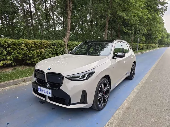 BMW X3 M50