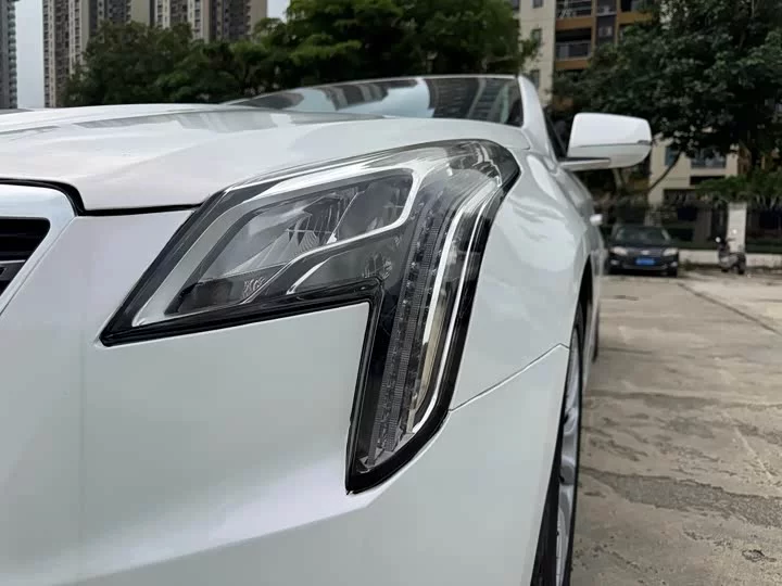 Cadillac XTS