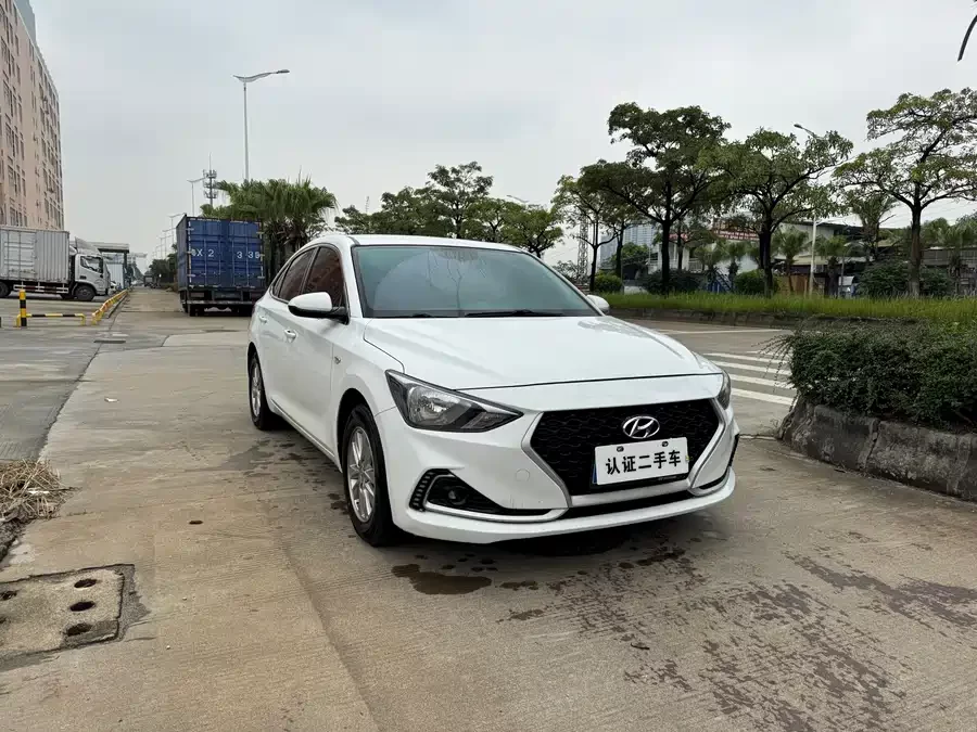 Hyundai Elantra / Celesta