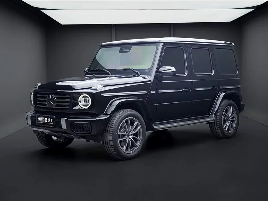 Mercedes Benz G-rated