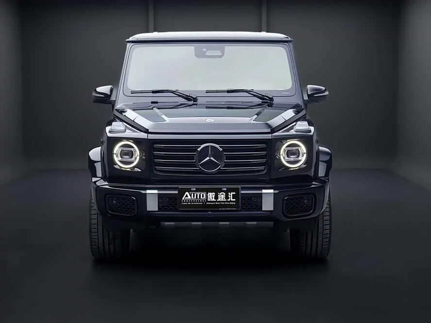 Mercedes Benz G-rated