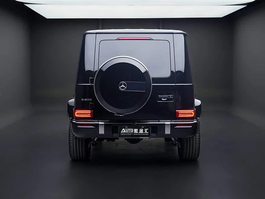 Mercedes Benz G-rated