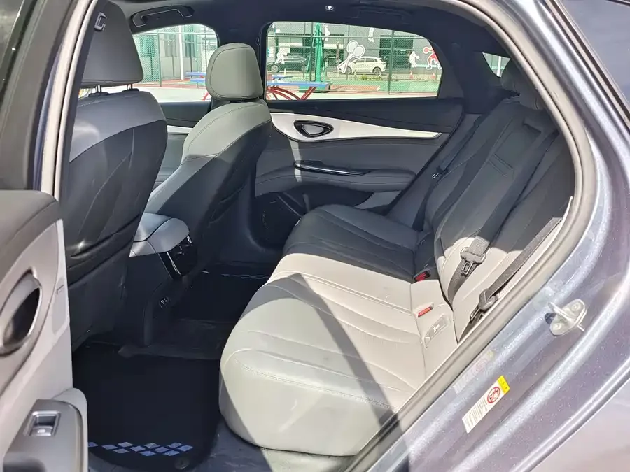 BYD seal 07 DM-i