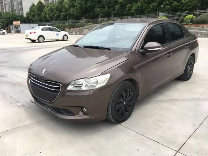 Peugeot 301