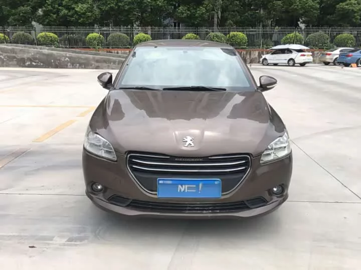 Peugeot 301