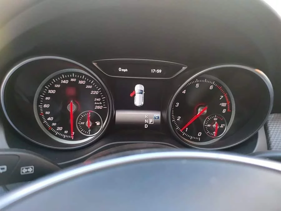 Mercedes Benz GLA