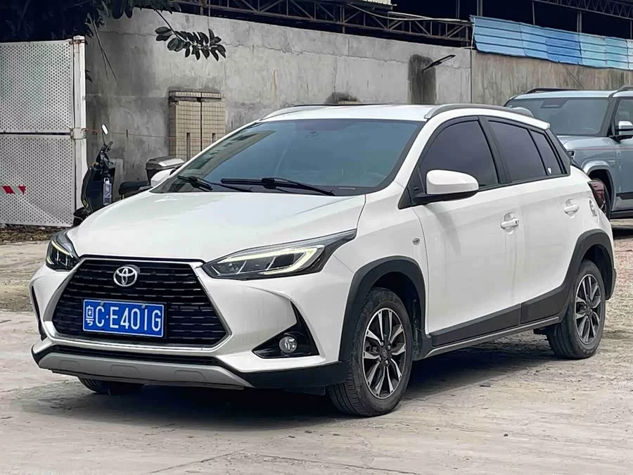 Toyota YARiS L