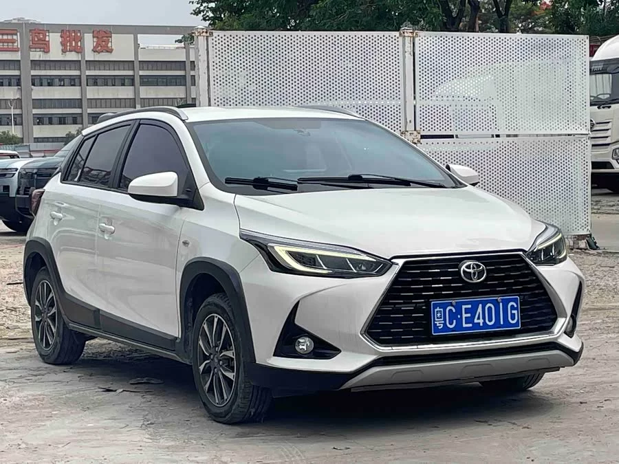 Toyota YARiS L