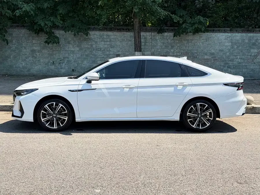 Chery Arrizo 8