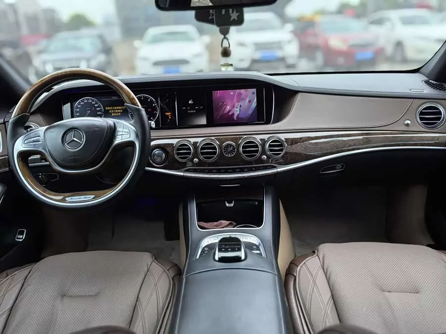 Mercedes Benz Maybach S-Class
