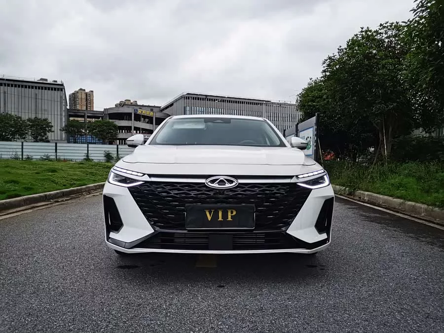 Chery Arrizo 8