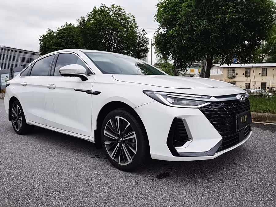 Chery Arrizo 8