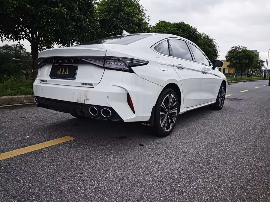 Chery Arrizo 8