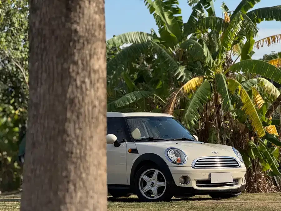 MINI CLUBMAN