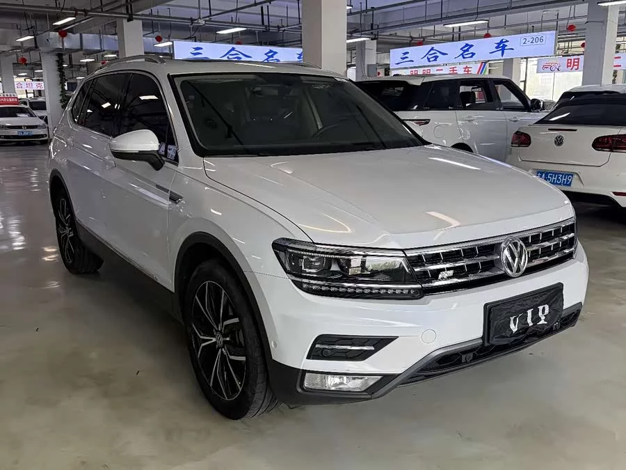 Volkswagen Tiguan L