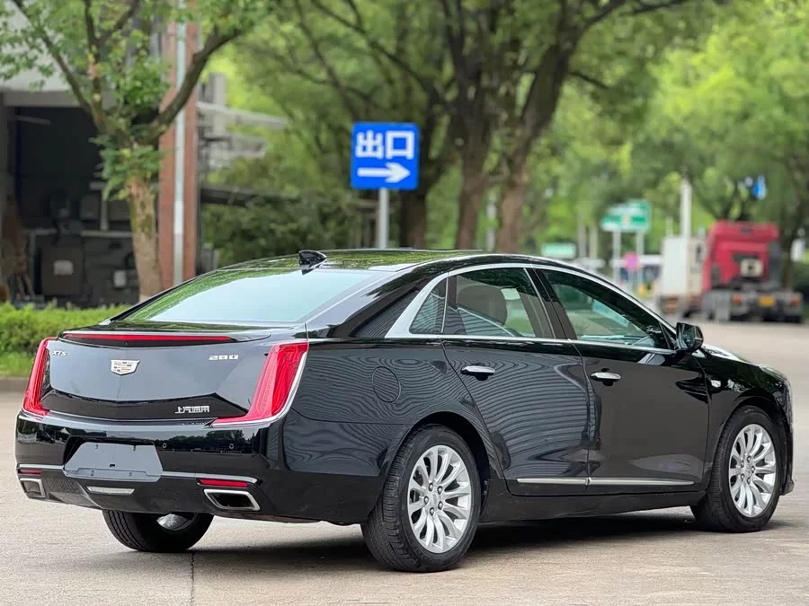 Cadillac XTS