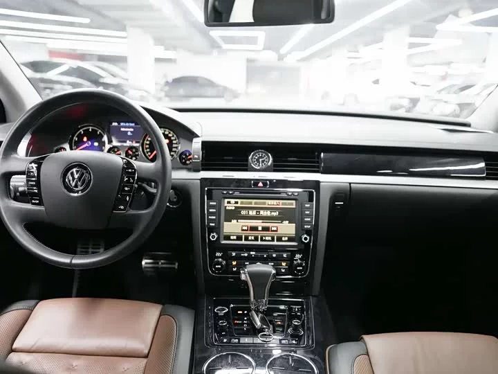 Volkswagen Phaeton / Phideon