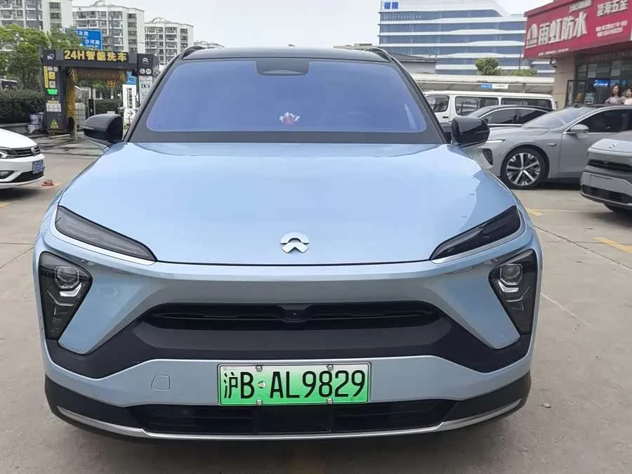 NIO ES6