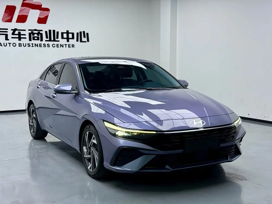 Hyundai Elantra