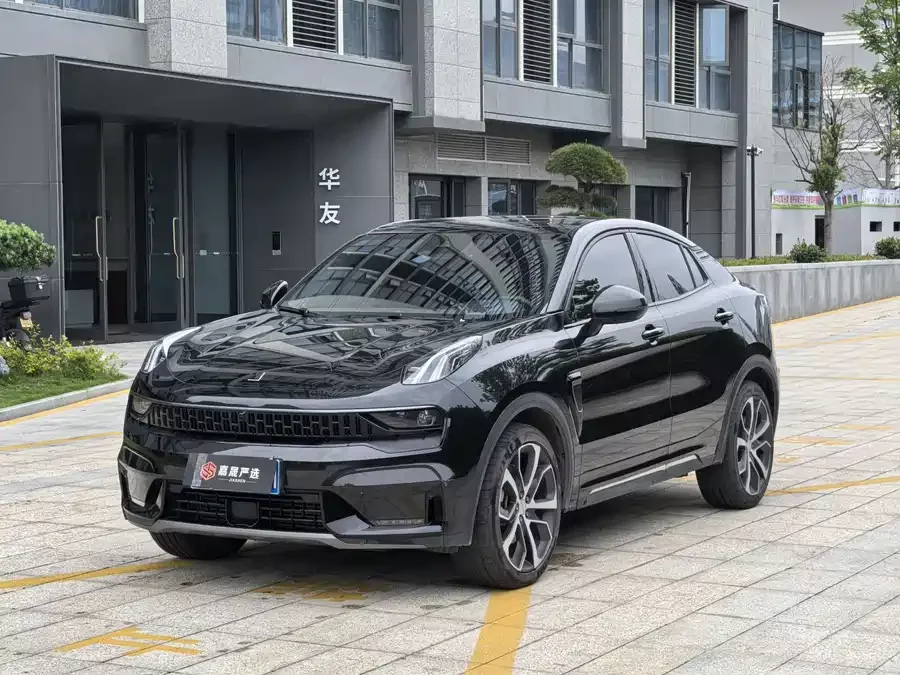 Lynk & Co 05