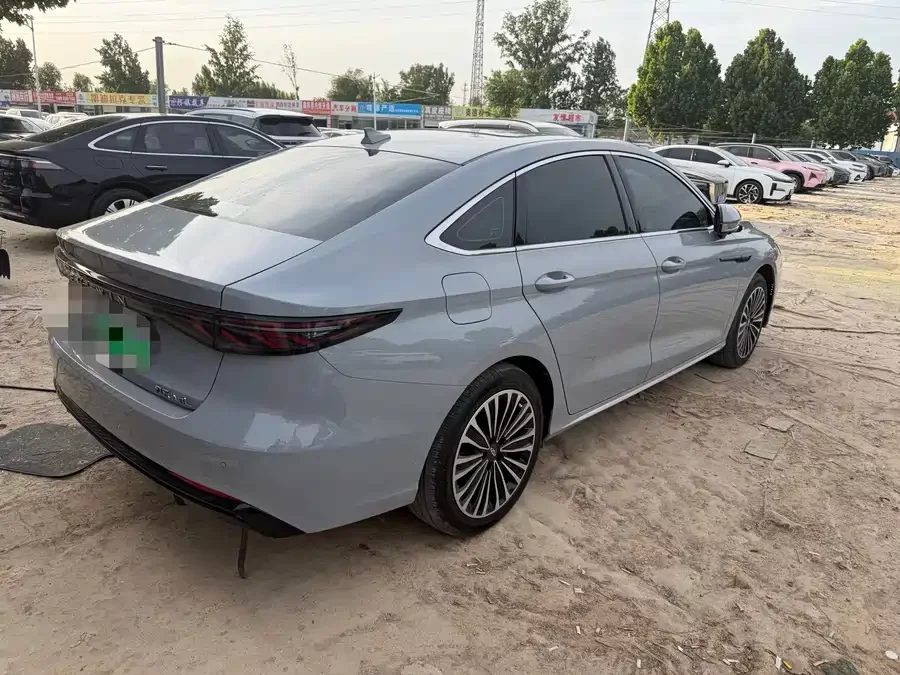 Chery Fengyun A8L