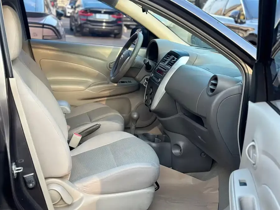 Nissan Sunny