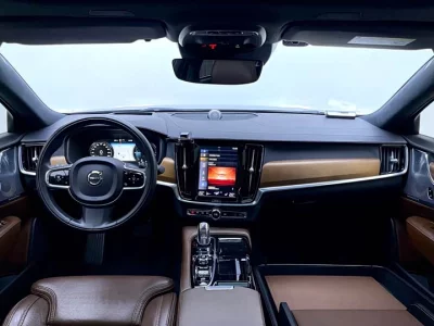 Volvo S90 plug-in hybrid