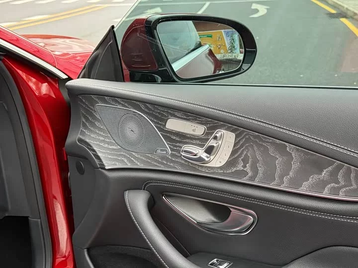 Mercedes-Benz CLS