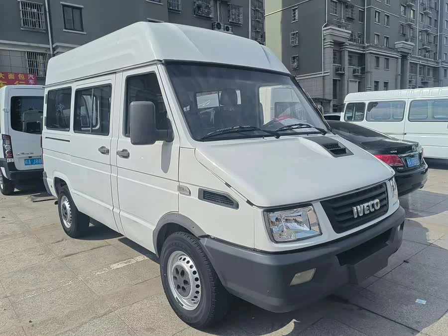 Iveco proud
