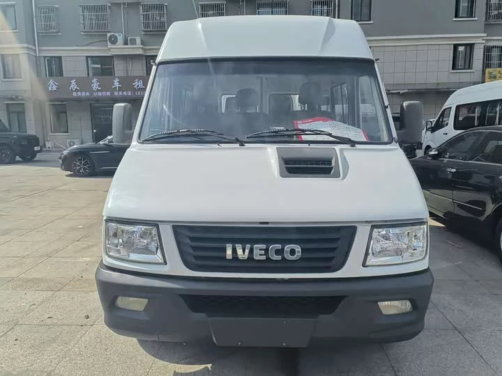 Iveco proud