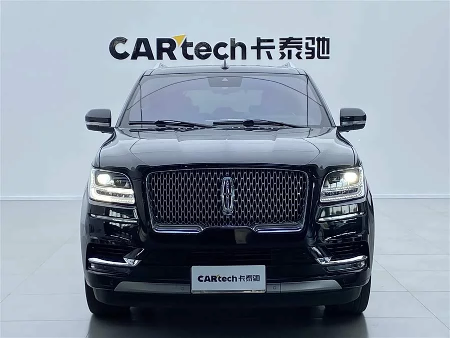 Lincoln Navigator