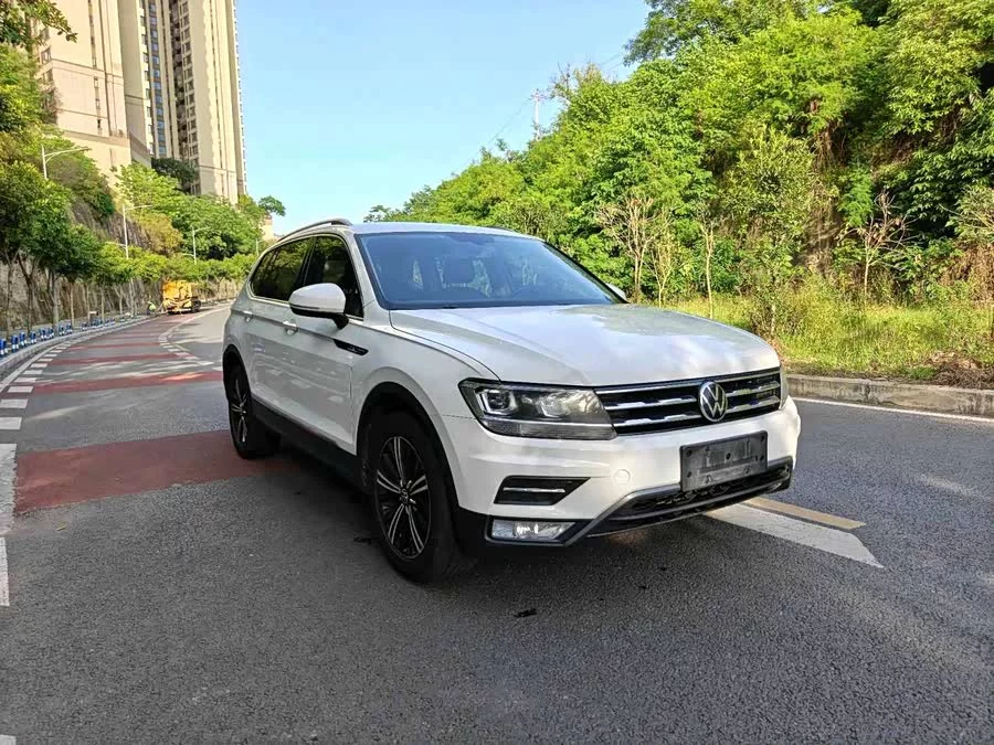 Volkswagen Tiguan L