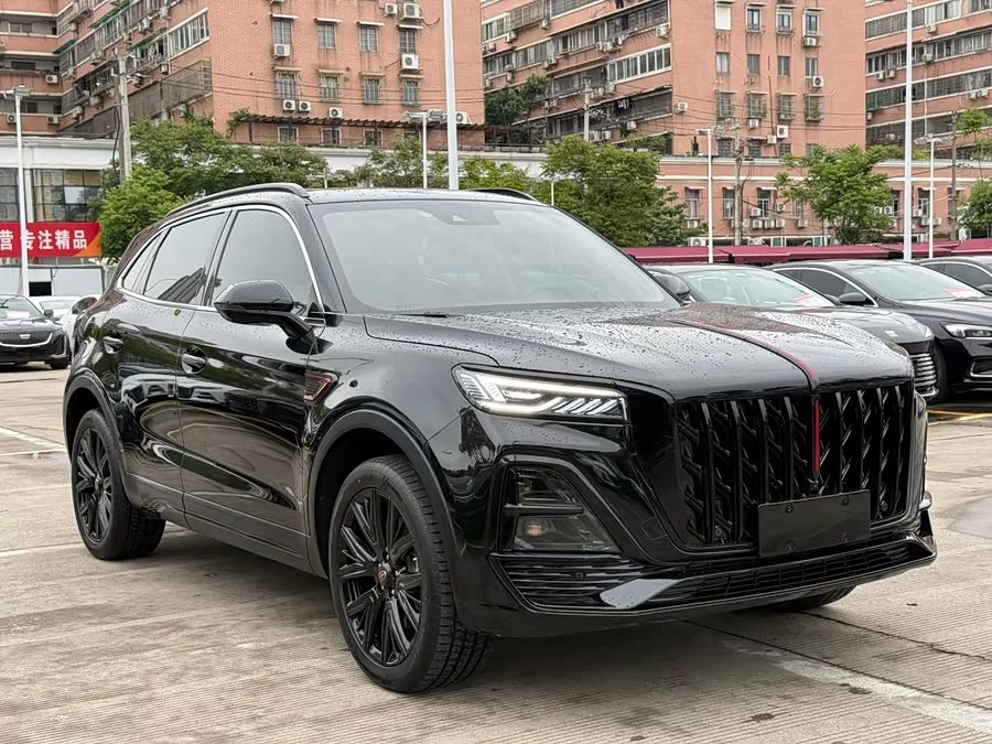 Hongqi HS5