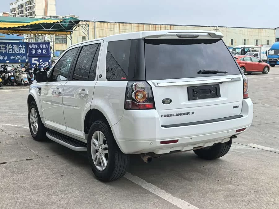 Land Rover Freelander 2