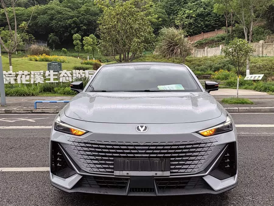 Changan UNI-V