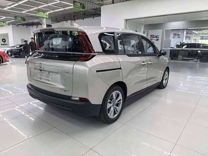 FAW Besturn NAT