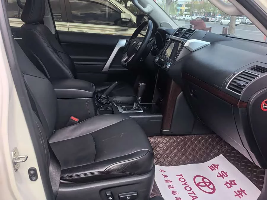 Toyota Prado