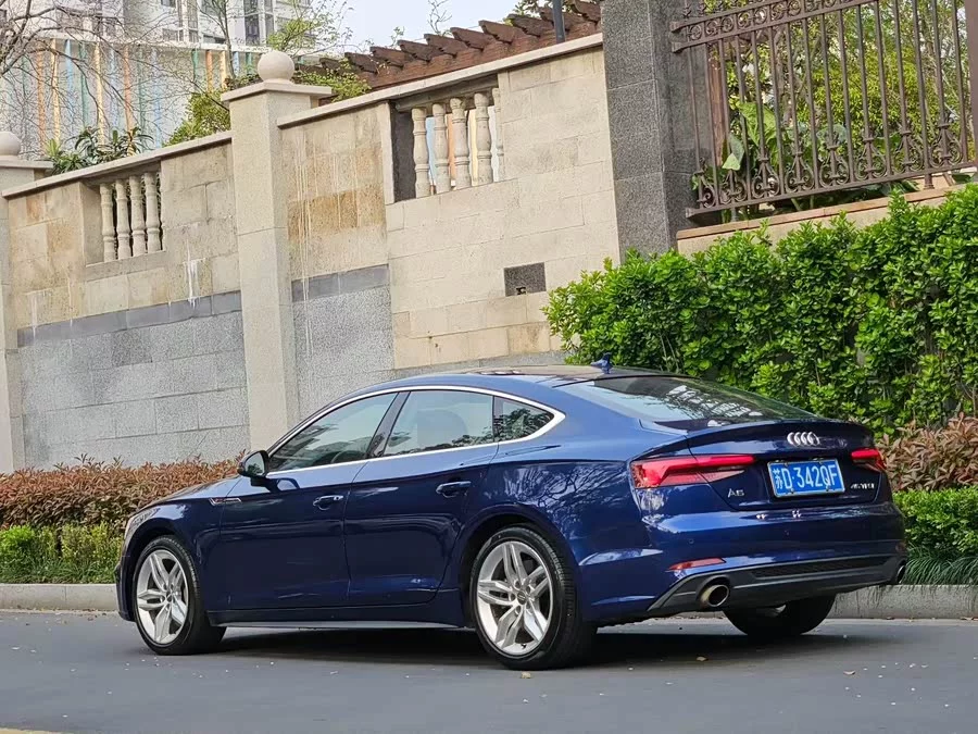 Audi A5