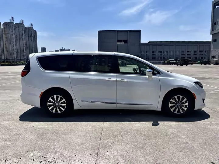 Chrysler Grand Voyager PHEV