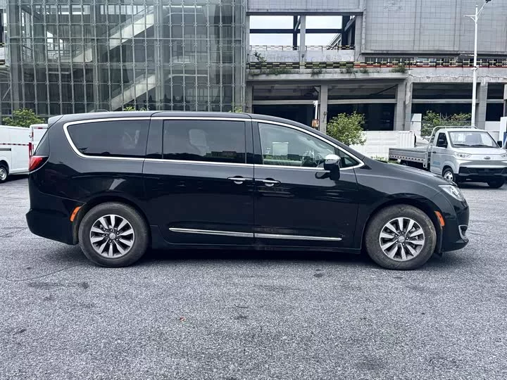 Chrysler Grand Voyager PHEV