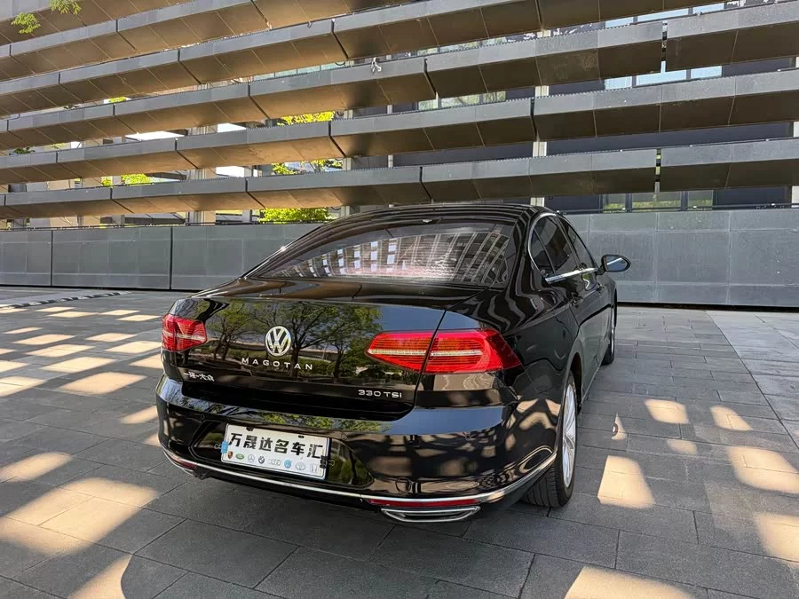 Volkswagen Magotan
