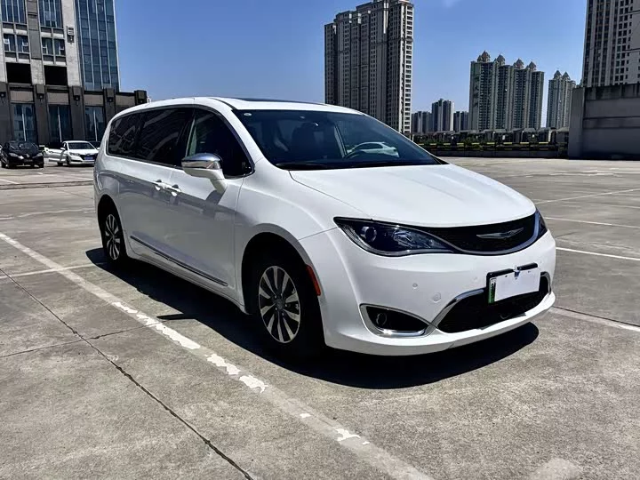 Chrysler Grand Voyager PHEV