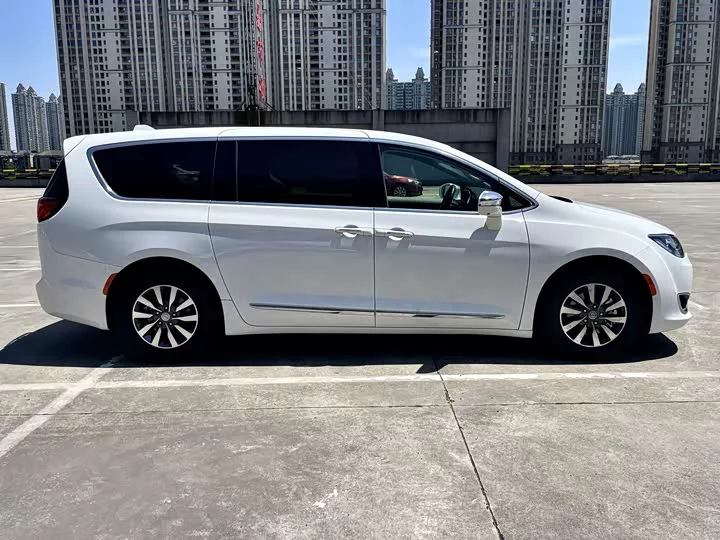 Chrysler Grand Voyager PHEV