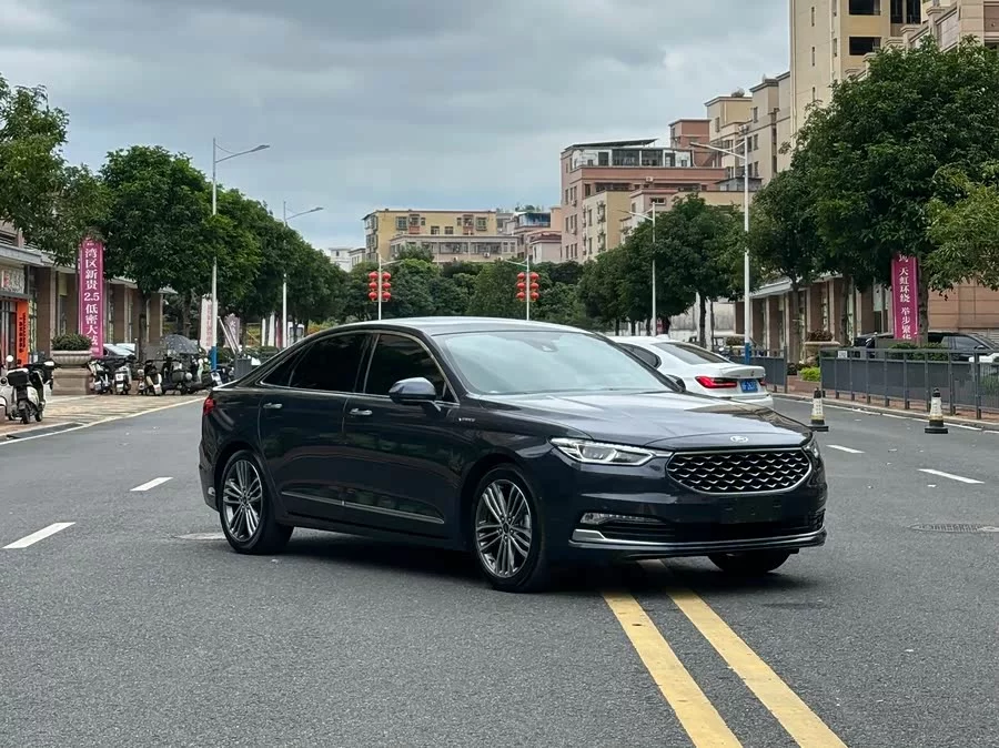 Ford Taurus