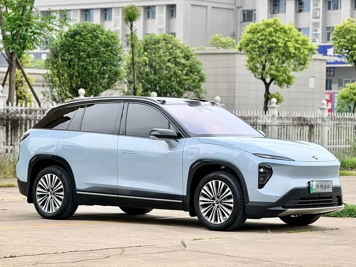NIO ES7