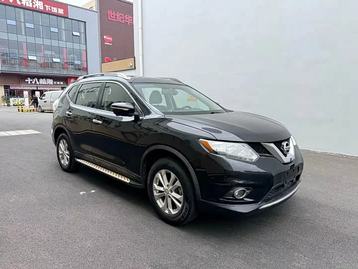 Nissan Qijun