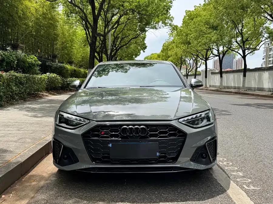 Audi S4