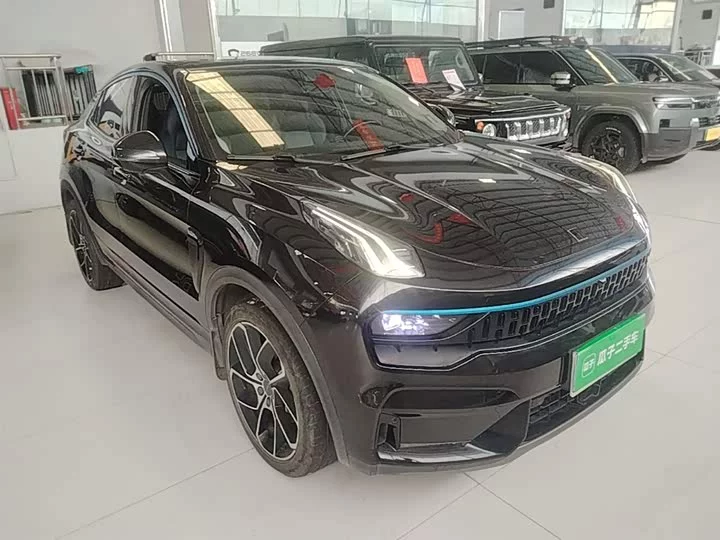 Lynk & Co 05