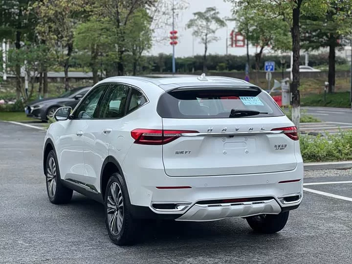 Haval F7
