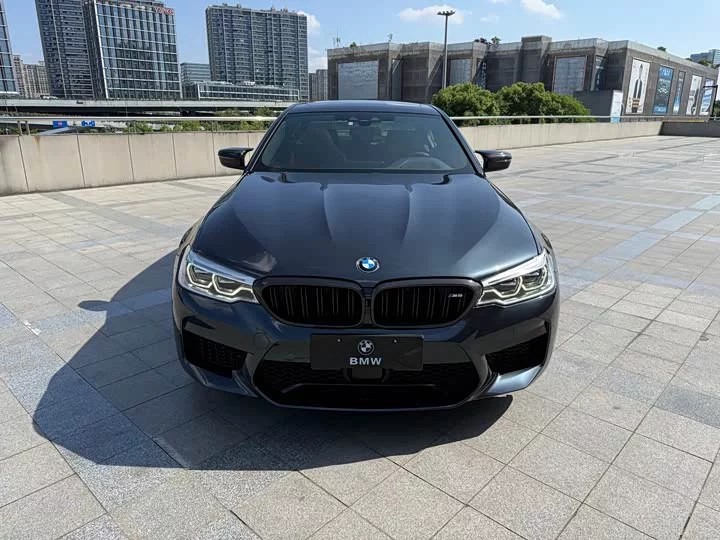 BMW M5